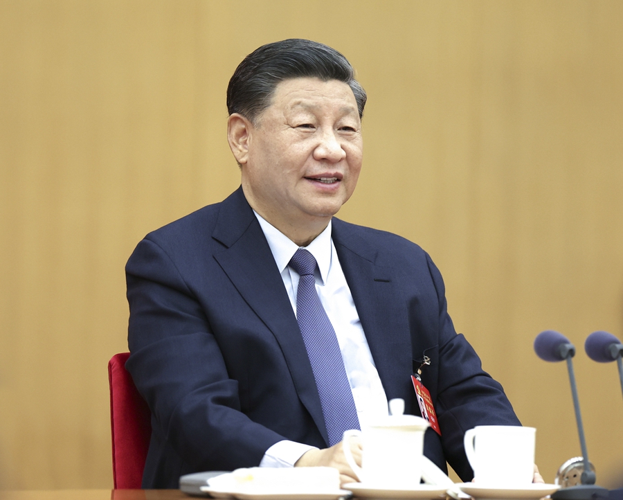 10月17日，習(xí)近平同志參加黨的二十大廣西代表團討論。